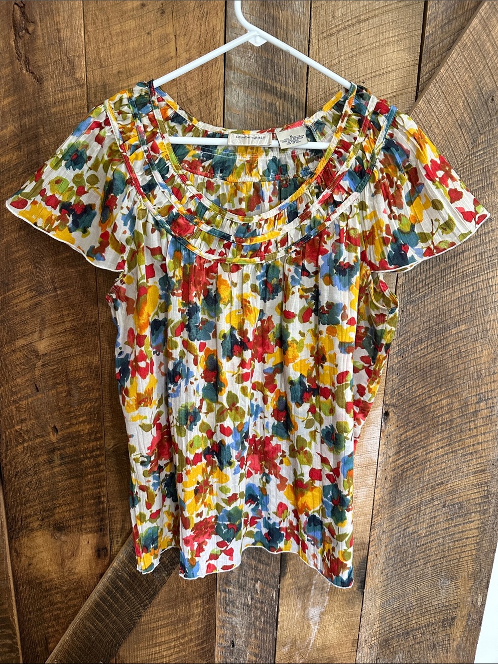 Lemon Grass Women XL Floral Pleated Neck Flutter Sleeve Blouse F16